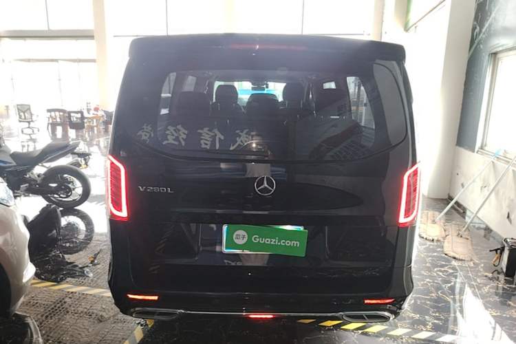Used Mercedes-Benz Vito 2021 2.0T Elite Version 7 Seats Rear