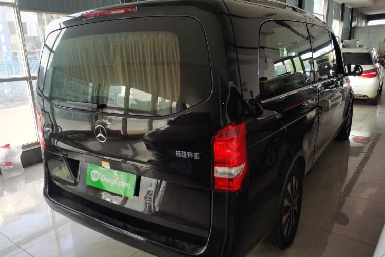 Used Mercedes-Benz Vito 2021 2.0T Elite Version 7 Seats Rear Right 45 Deg