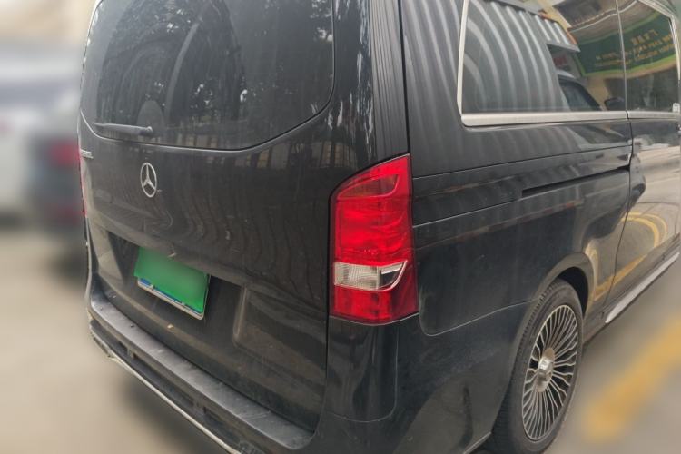 Used Mercedes-Benz Vito  Rear Right 45 Deg