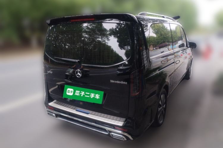 Used Mercedes-Benz Vito 2021 2.0T Elite Version 7 Seats Rear Right 45 Deg