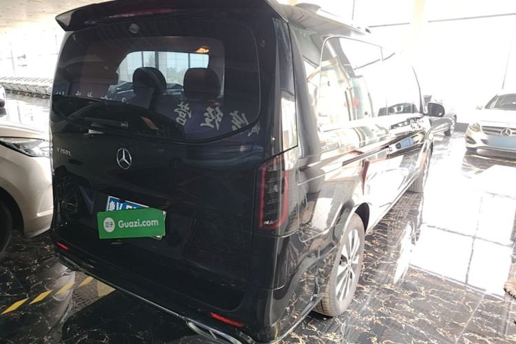 Used Mercedes-Benz Vito 2021 2.0T Elite Version 7 Seats Rear Right 45 Deg