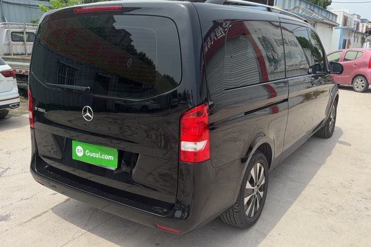 Used Mercedes-Benz Vito 2021 2.0T Elite Version 7 Seats Rear Right 45 Deg