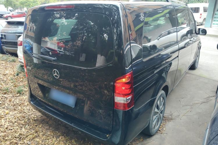 Used Mercedes-Benz Vito 2021 2.0T Elite Version 7 Seats Rear Right 45 Deg