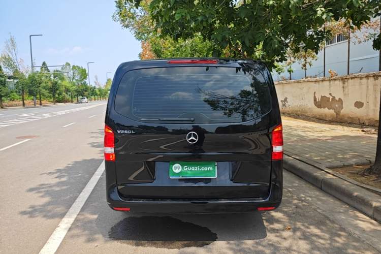 Used Mercedes-Benz Vito 2021 2.0T Elite Version 7 Seats Rear