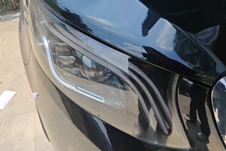 Used Mercedes-Benz Vito 2021 2.0T Business Version 7 Seats Right Front Headlight