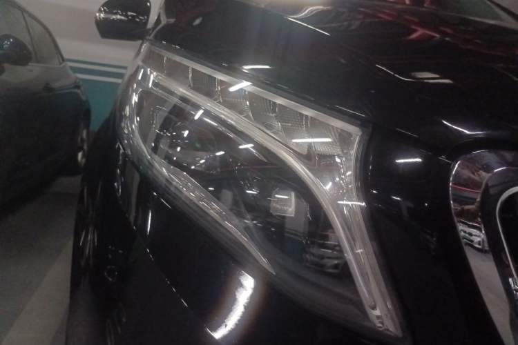Used Mercedes-Benz Vito  Right Front Headlight