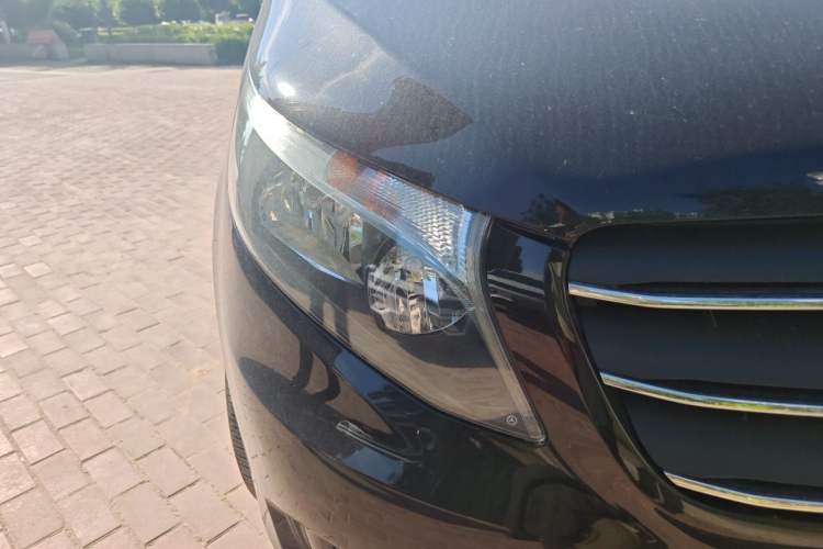 Used Mercedes-Benz Vito 2021 2.0T Elite Version 7 Seats Right Front Headlight