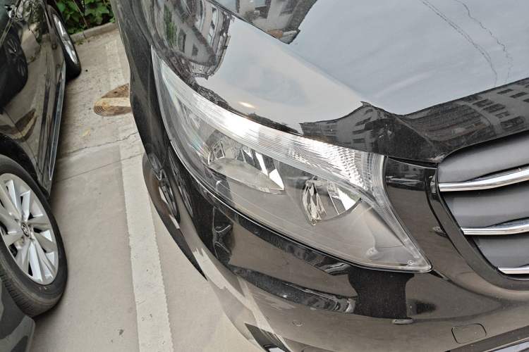 Used Mercedes-Benz Vito 2021 2.0T Business Version 7 Seats Right Front Headlight