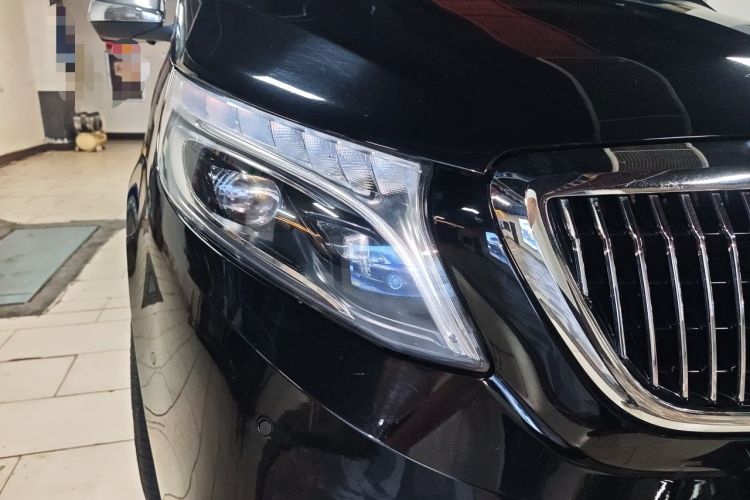 Used Mercedes-Benz Vito  Right Front Headlight