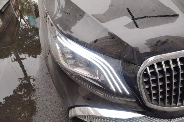 Used Mercedes-Benz Vito 2021 2.0T Business Version 7 Seats Right Front Headlight