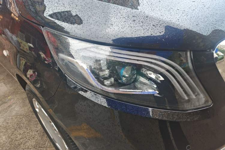 Used Mercedes-Benz Vito 2021 2.0T Business Version 7 Seats Right Front Headlight