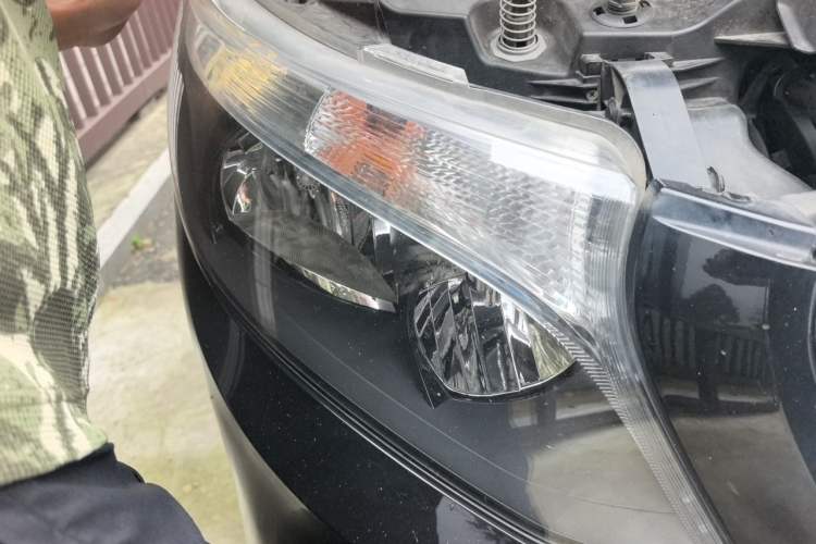 Used Mercedes-Benz Vito  Right Front Headlight