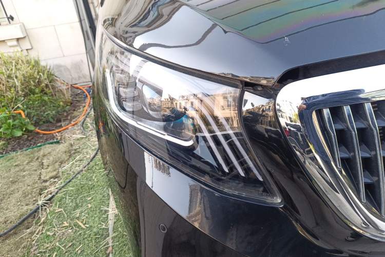 Used Mercedes-Benz Vito 2021 2.0T Business Version 7 Seats Right Front Headlight