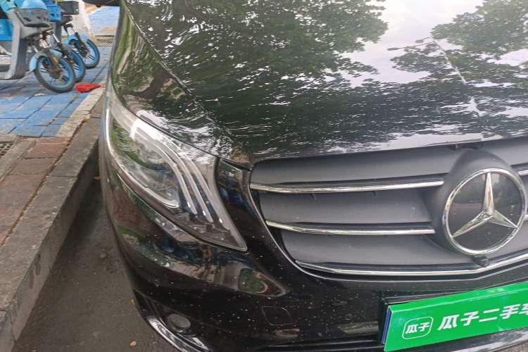 Used Mercedes-Benz Vito 2021 2.0T Elite Version 7 Seats Right Front Headlight