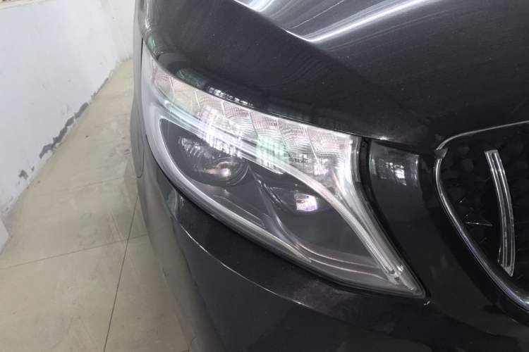 Used Mercedes-Benz Vito 2021 2.0T Business Version 7 Seats Right Front Headlight
