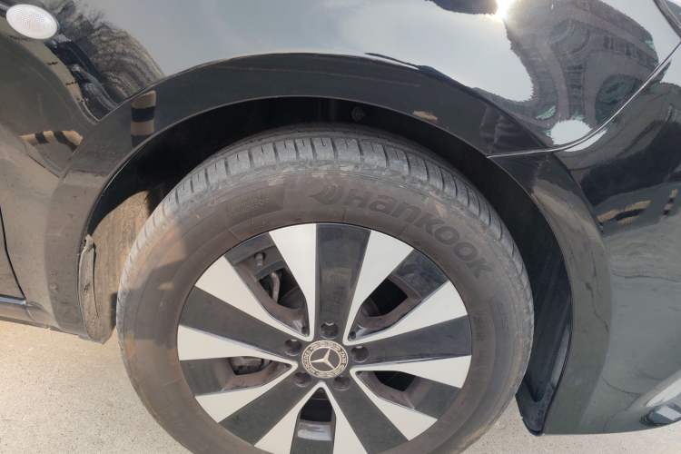 Used Mercedes-Benz Vito 2021 2.0T Elite Version 7 Seats Right Front Wheel Hub