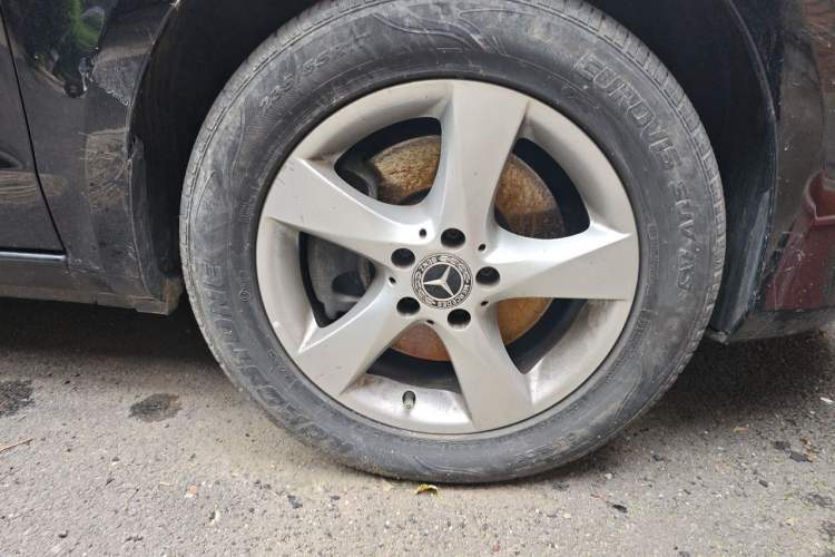 Used Mercedes-Benz Vito 2021 2.0T Business Version 9 Seats Right Front Wheel Hub