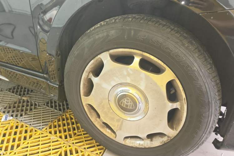 Used Mercedes-Benz Vito 2021 2.0T Elite Version 7 Seats Right Front Wheel Hub