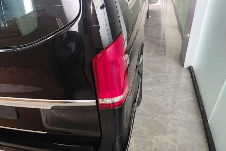 Used Mercedes-Benz Vito 2021 2.0T Business Version 7 Seats Right Rear Taillight