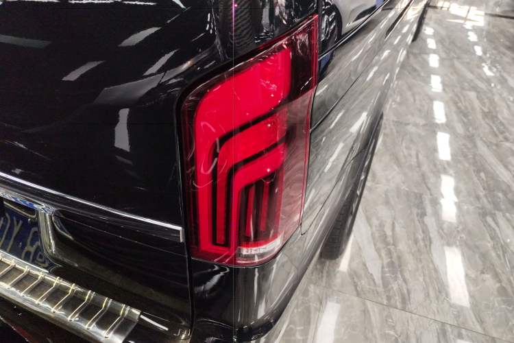 Used Mercedes-Benz Vito 2021 2.0T Elite Version 7 Seats Right Rear Taillight
