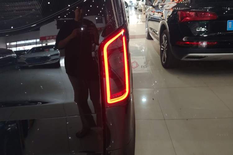 Used Mercedes-Benz Vito 2021 2.0T Business Version 7 Seats Right Rear Taillight