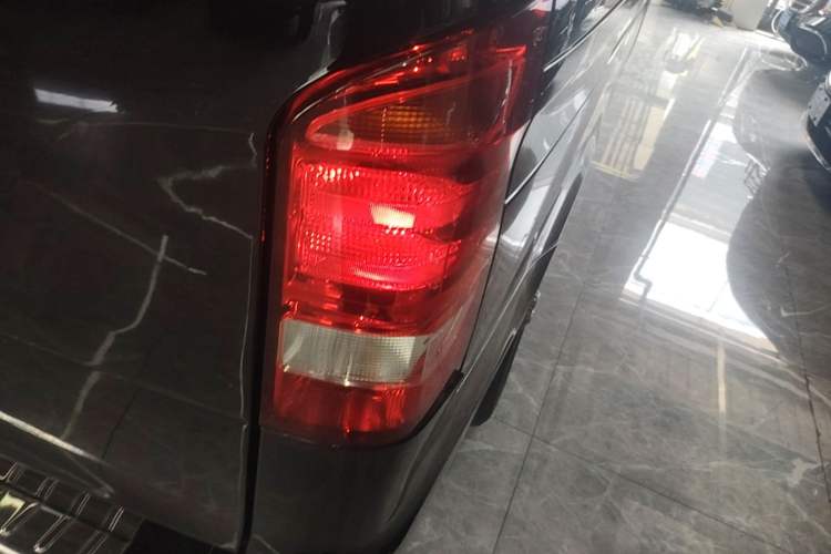 Used Mercedes-Benz Vito 2021 2.0T Business Version 7 Seats Right Rear Taillight
