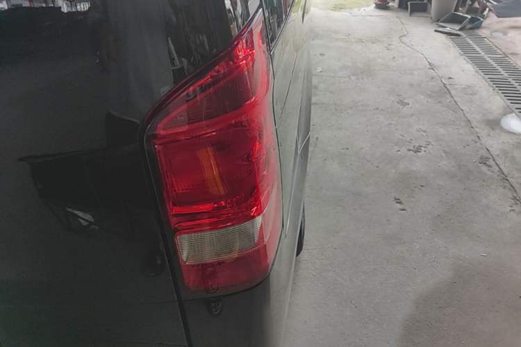 Used Mercedes-Benz Vito 2021 2.0T Business Version 7 Seats Right Rear Taillight