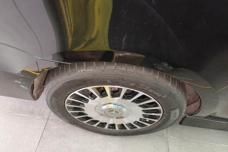 Used Mercedes-Benz Vito 2021 2.0T Business Version 7 Seats Right Rear Wheel Hub