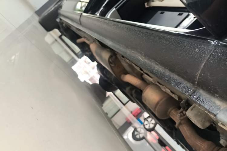 Used Mercedes-Benz Vito 2021 2.0T Elite Version 7 Seats Right Side Sill