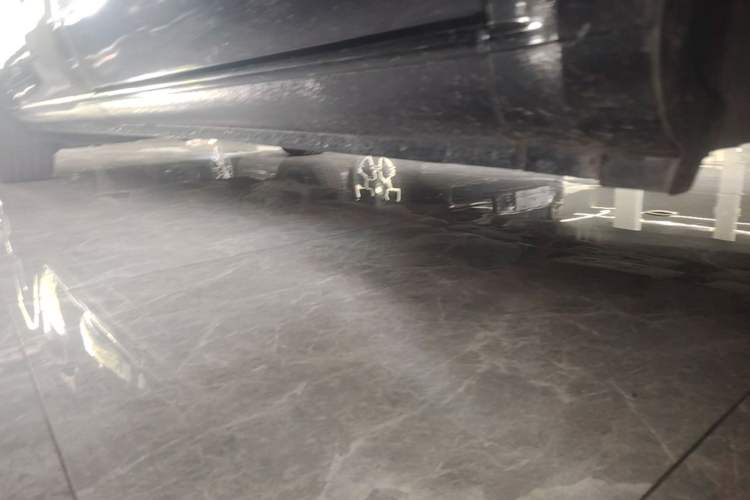Used Mercedes-Benz Vito 2021 2.0T Business Version 7 Seats Right Side Sill