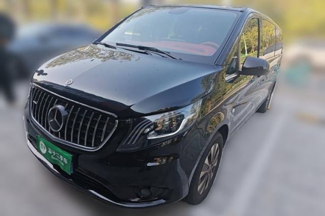 Ojetý Mercedes-Benz Vito 2021 2.0T Elite Version 7 Seats