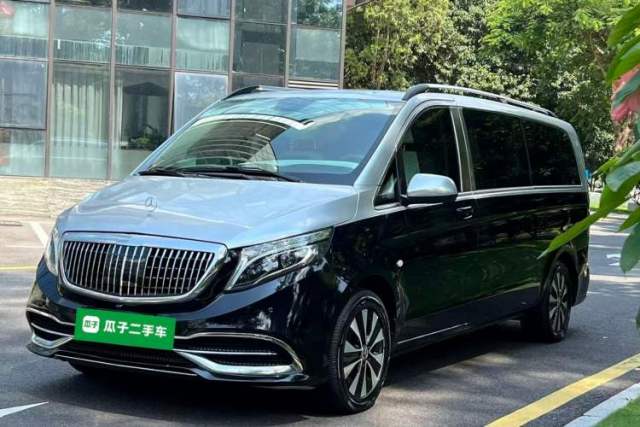Ojetý Mercedes-Benz Vito 2021 2.0T Elite Version 7 Seats