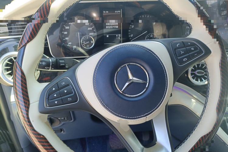 Used Mercedes-Benz Vito 2021 2.0T Business Version 7 Seats Steering Wheel