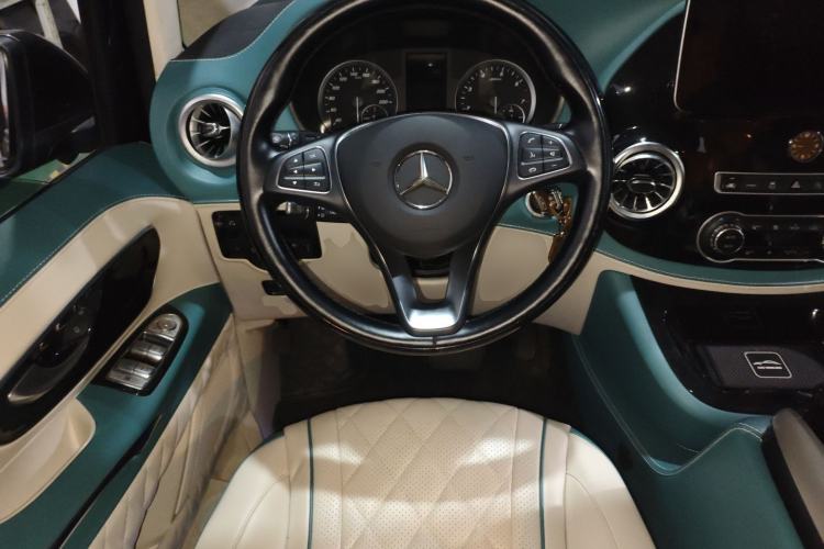 Used Mercedes-Benz Vito 2021 2.0T Business Version 7 Seats Steering Wheel