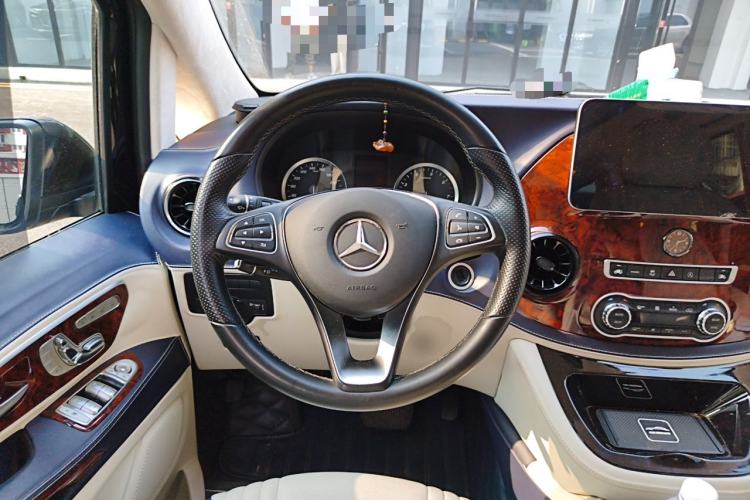 Used Mercedes-Benz Vito  Steering Wheel