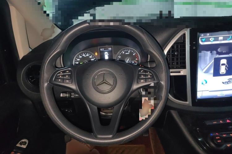 Used Mercedes-Benz Vito 2021 2.0T Elite Version 9 Seats Steering Wheel