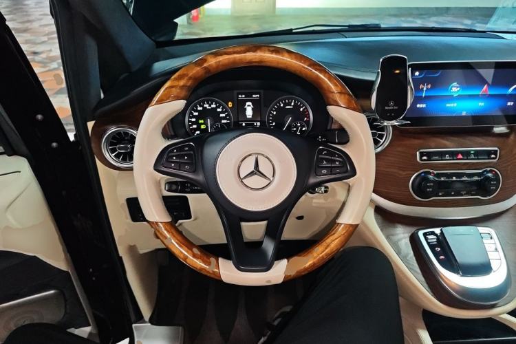 Used Mercedes-Benz Vito  Steering Wheel