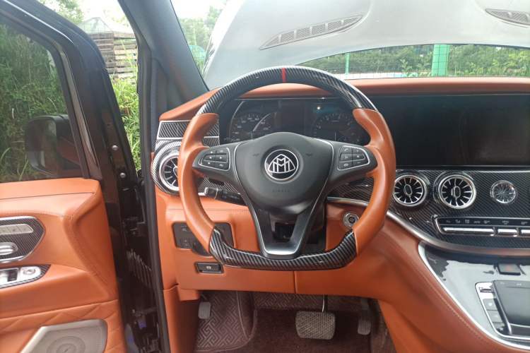 Used Mercedes-Benz Vito 2021 2.0T Business Version 7 Seats Steering Wheel