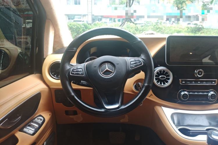 Used Mercedes-Benz Vito 2021 2.0T Business Version 7 Seats Steering Wheel