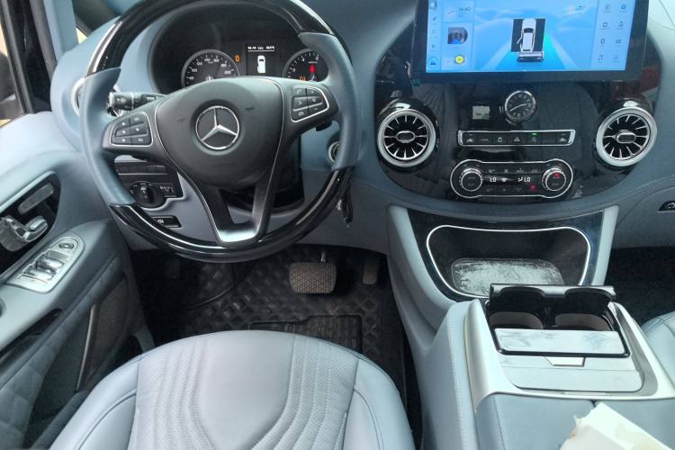 Used Mercedes-Benz Vito 2021 2.0T Business Version 7 Seats Steering Wheel