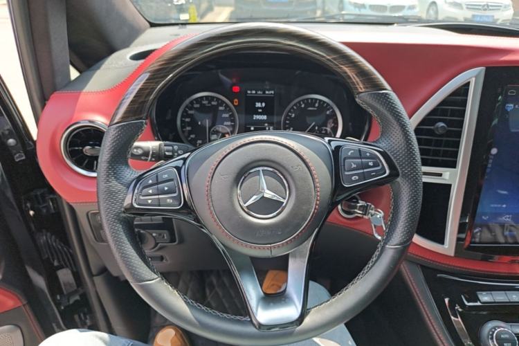 Used Mercedes-Benz Vito 2021 2.0T Business Version 7 Seats Steering Wheel