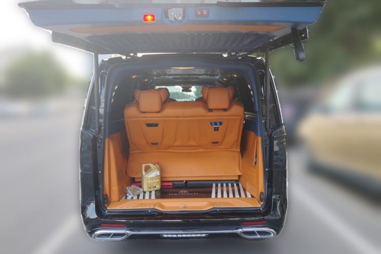 Used Mercedes-Benz Vito 2021 2.0T Elite Version 7 Seats Trunk