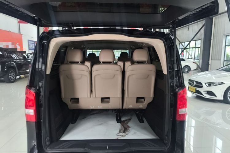 Used Mercedes-Benz Vito 2021 2.0T Elite Version 7 Seats Trunk