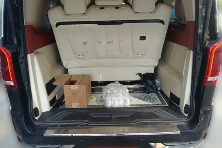 Used Mercedes-Benz Vito 2021 2.0T Elite Version 7 Seats Trunk