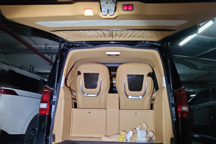 Used Mercedes-Benz Vito 2021 2.0T Business Version 7 Seats Trunk
