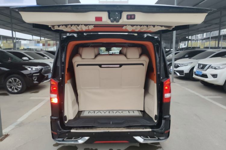Used Mercedes-Benz Vito 2021 2.0T Elite Version 7 Seats Trunk