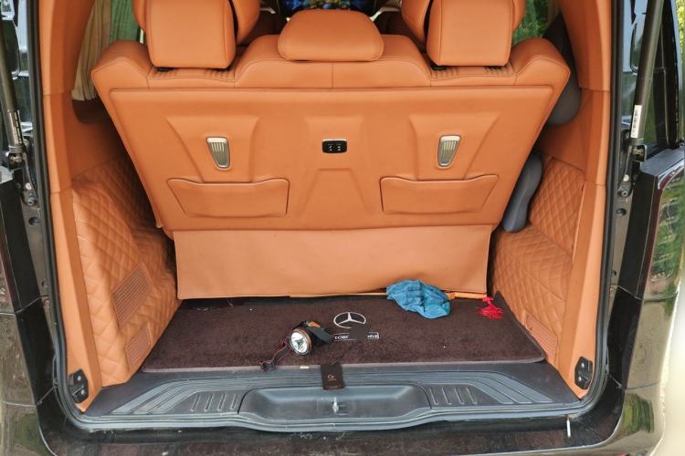 Used Mercedes-Benz Vito 2021 2.0T Elite Version 7 Seats Trunk