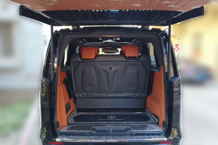 Used Mercedes-Benz Vito 2021 2.0T Elite Version 7 Seats Trunk