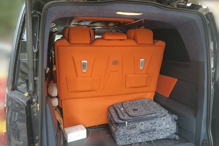 Used Mercedes-Benz Vito 2021 2.0T Elite Version 7 Seats Trunk