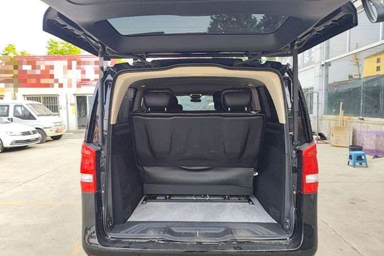 Used Mercedes-Benz Vito 2021 2.0T Elite Version 7 Seats Trunk